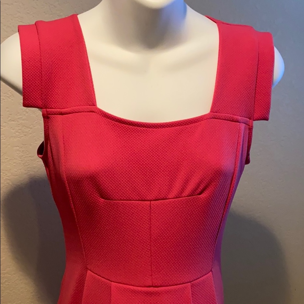 Dress - Picture 2 of 4